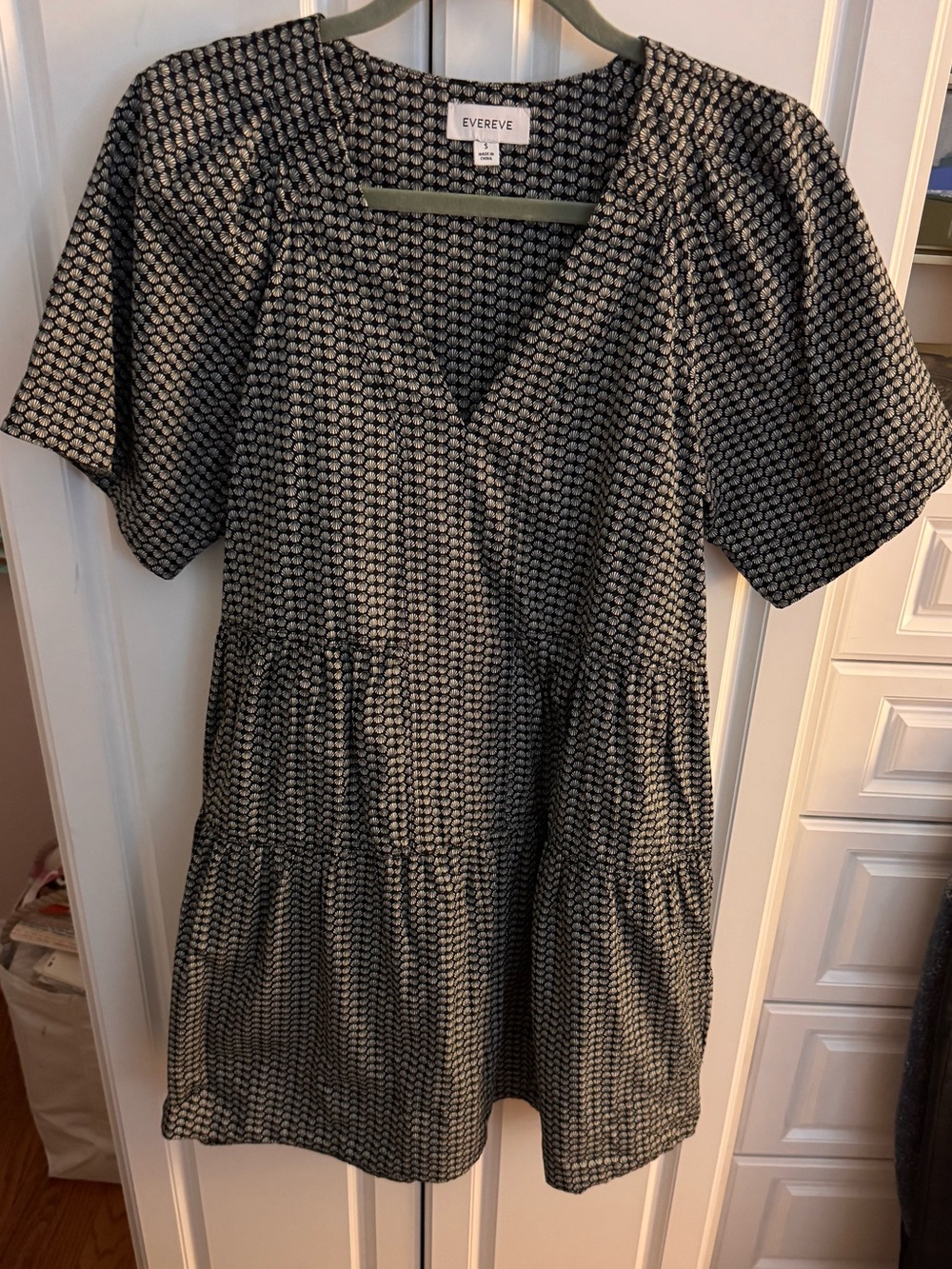 Evereve size small cotton tiered mini dress, like new